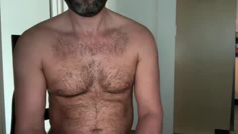 Snapshot of naked_dude25 chatting on 19, 9, 2025 naked_dude25 online show from 19, 9, 2025