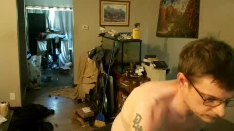 Snapshot of nakedcav chatting on 19, 6, 2026 NakedClown online show from 19, 6, 2026
