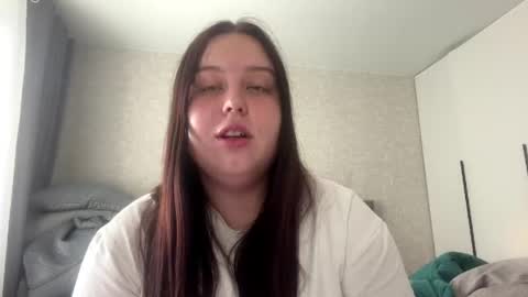 Snapshot of nakiaferandez chatting on 4, 8, 2026 Emma online show from 4, 8, 2026