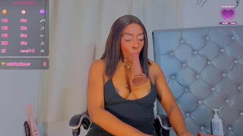 Snapshot of nalajoyce chatting on 7, 11, 2025 nalajoyce online show from 7, 11, 2025