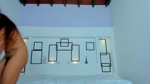 Namoi Smith online show from 27, 1, 2025