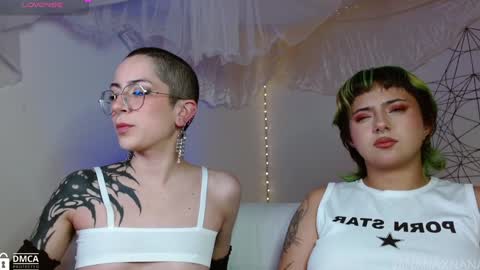 Snapshot of nanaxnana chatting on 4, 12, 2024 Alma Maria online show from 4, 12, 2024