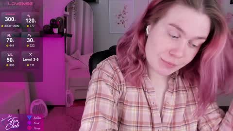 Snapshot of nancy_sun_ chatting on 13, 12, 2024 Nancy online show from 13, 12, 2024