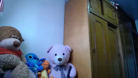 nanna yoshi online show from 4, 2, 2026