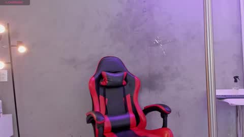 Naomi Blair online show from 14, 3, 2026