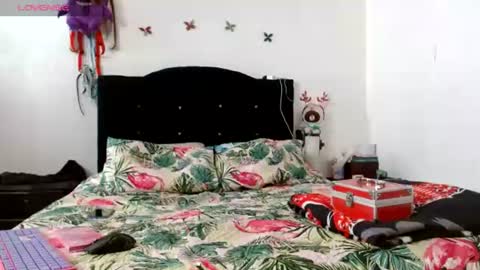 Naomi online show from 19, 6, 2026