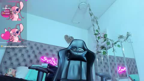 Naomi online show from 1, 12, 2025