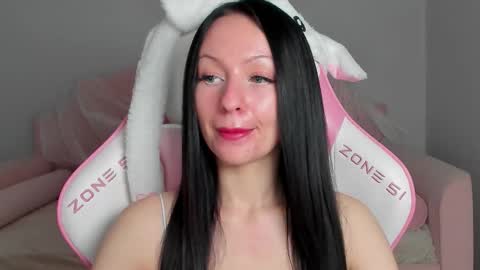 Naomi online show from 28, 11, 2025