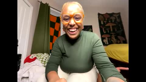 Snapshot of naomigiirl6 chatting on 2, 1, 2025 Naomigiirl6 online show from 2, 1, 2025
