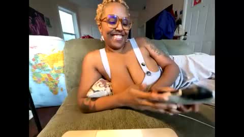 Snapshot of naomigiirl6 chatting on 25, 1, 2025 Naomigiirl6 online show from 25, 1, 2025