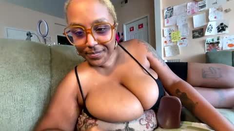 Snapshot of naomigiirl6 chatting on 7, 2, 2025 Naomigiirl6 online show from 7, 2, 2025