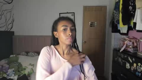 Naomii online show from 9, 2, 2025