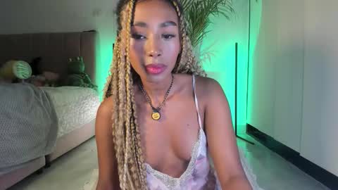 Naomii online show from 13, 9, 2025