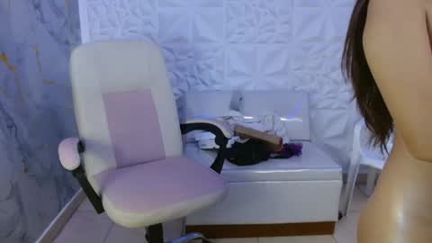 Snapshot of naomis_36 chatting on 11, 5, 2026 Naomis online show from 11, 5, 2026