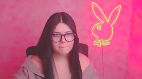 Naomi online show from 12, 11, 2025