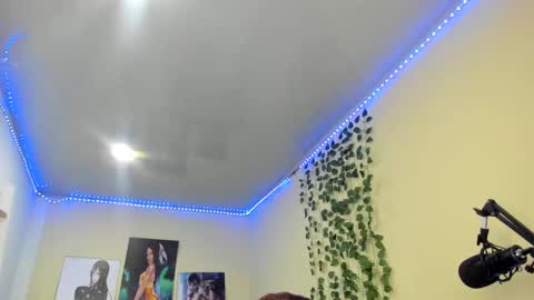 naomy online show from 21, 1, 2025