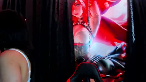 naomy  online show from 25, 9, 2025