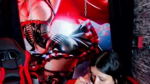 naomy  online show from 8, 11, 2025