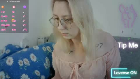 Snapshot of naozuqace chatting on 14, 4, 2026 NaozuQAce online show from 14, 4, 2026