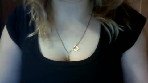 Snapshot of narcisjill chatting on 19, 2, 2025 NarcisJill online show from 19, 2, 2025