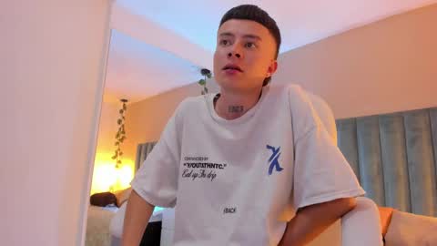 Snapshot of nascary_fox chatting on 10, 9, 2025 Nascary Fox online show from 10, 9, 2025