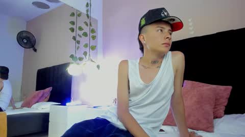 Snapshot of nascary_fox chatting on 16, 9, 2025 Nascary Fox online show from 16, 9, 2025