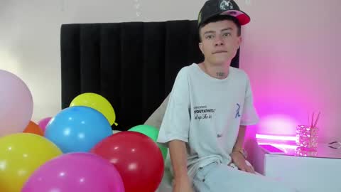 Snapshot of nascary_fox chatting on 25, 9, 2025 Nascary Fox online show from 25, 9, 2025