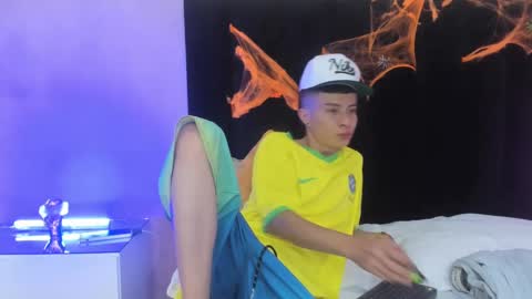 Snapshot of nascary_fox chatting on 3, 10, 2025 Nascary Fox online show from 3, 10, 2025