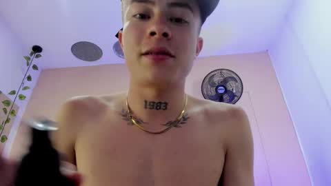 Snapshot of nascary_fox chatting on 25, 11, 2025 Nascary Fox online show from 25, 11, 2025