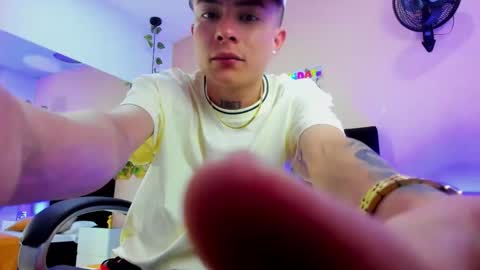 Snapshot of nascary_fox chatting on 26, 11, 2025 Nascary Fox online show from 26, 11, 2025