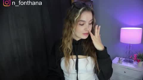 Nashly Fontana online show from 1, 12, 2025