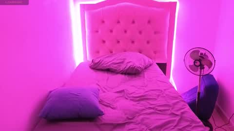 Nasly batista  online show from 13, 11, 2025