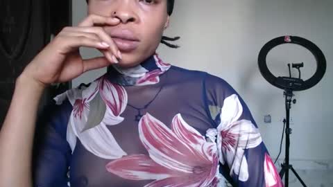 bella online show from 2, 12, 2025