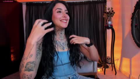 Snapshot of nasty_alice1 chatting on 24, 1, 2025 Goddess Alice online show from 24, 1, 2025