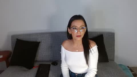 nathalia online show from 12, 1, 2025