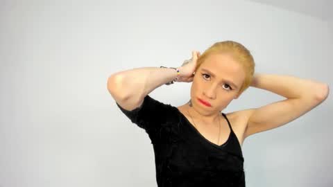 natacha_ferrer1 online show from 19, 11, 2025