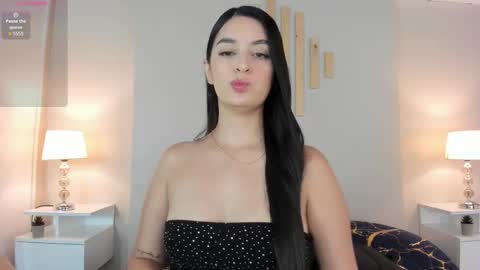Natacha Diaz online show from 17, 10, 2025
