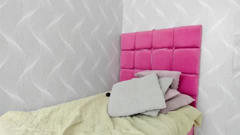 Snapshot of natalia_aguirre chatting on 23, 12, 2024 Naty  online show from 23, 12, 2024