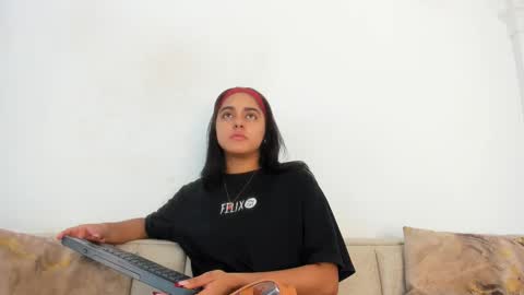 Snapshot of natalia_aguirre chatting on 14, 10, 2025 Naty  online show from 14, 10, 2025