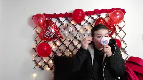 Natalia Walker online show from 15, 2, 2026