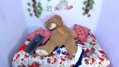 nataliaandjulliam online show from 14, 11, 2025