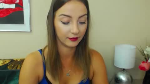 Snapshot of natalie_live chatting on 15, 9, 2025 NatalieSexy online show from 15, 9, 2025