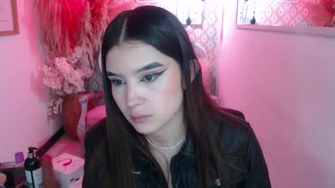 natalie  online show from 8, 11, 2025