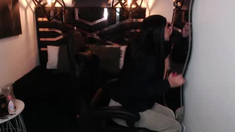 natalie  online show from 8, 4, 2026