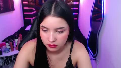 natalie  online show from 15, 5, 2026