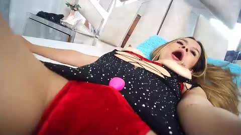 Snapshot of natalyefoster chatting on 9, 2, 2025 Natalye foster online show from 9, 2, 2025