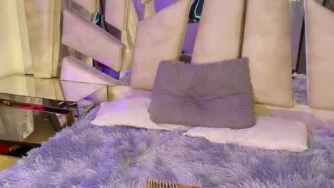 Natalye foster online show from 21, 4, 2026