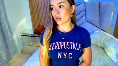 Natalye foster online show from 25, 7, 2026