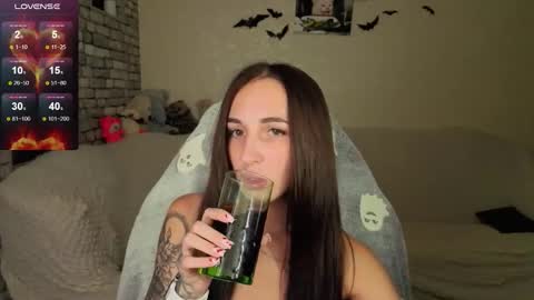 Snapshot of natalyfreman chatting on 23, 10, 2025 Nataly online show from 23, 10, 2025