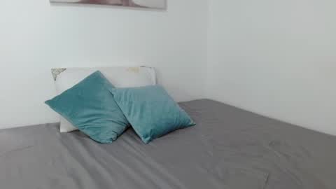 Snapshot of natalygolden69_ chatting on 12, 9, 2025 NATALY GOLDEN online show from 12, 9, 2025